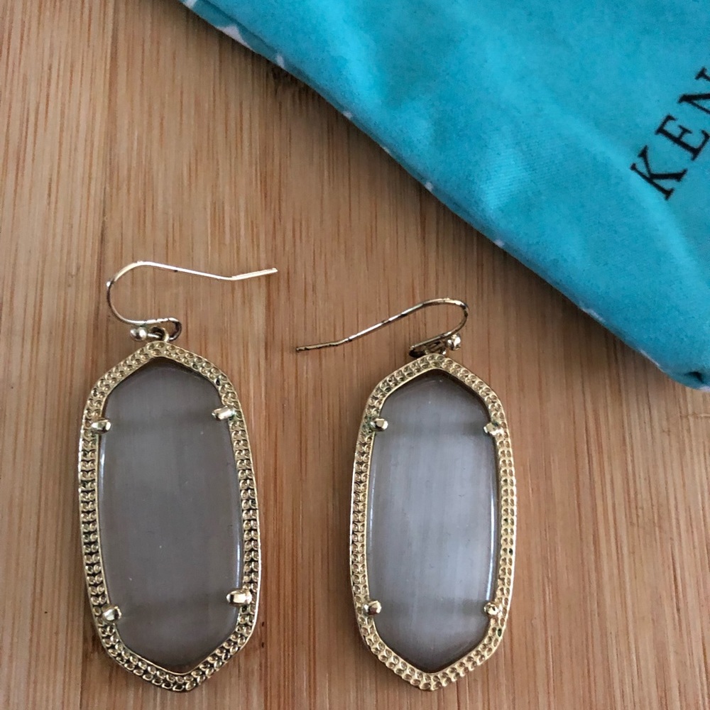 Kendra Scott Elle earrings